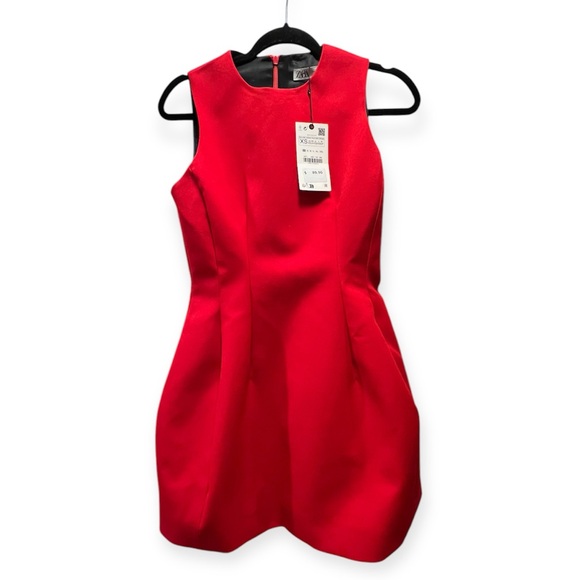 NWT Zara Red Voluminous Tulip Mini Dress Crepe Material- Size XS - Picture 4 of 6